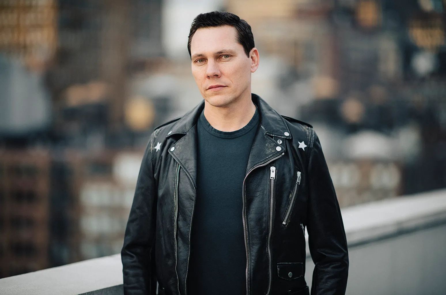 Tiësto Reignites His Roots With “Bring Me to Life”: A New Era Built on Classic Emotion